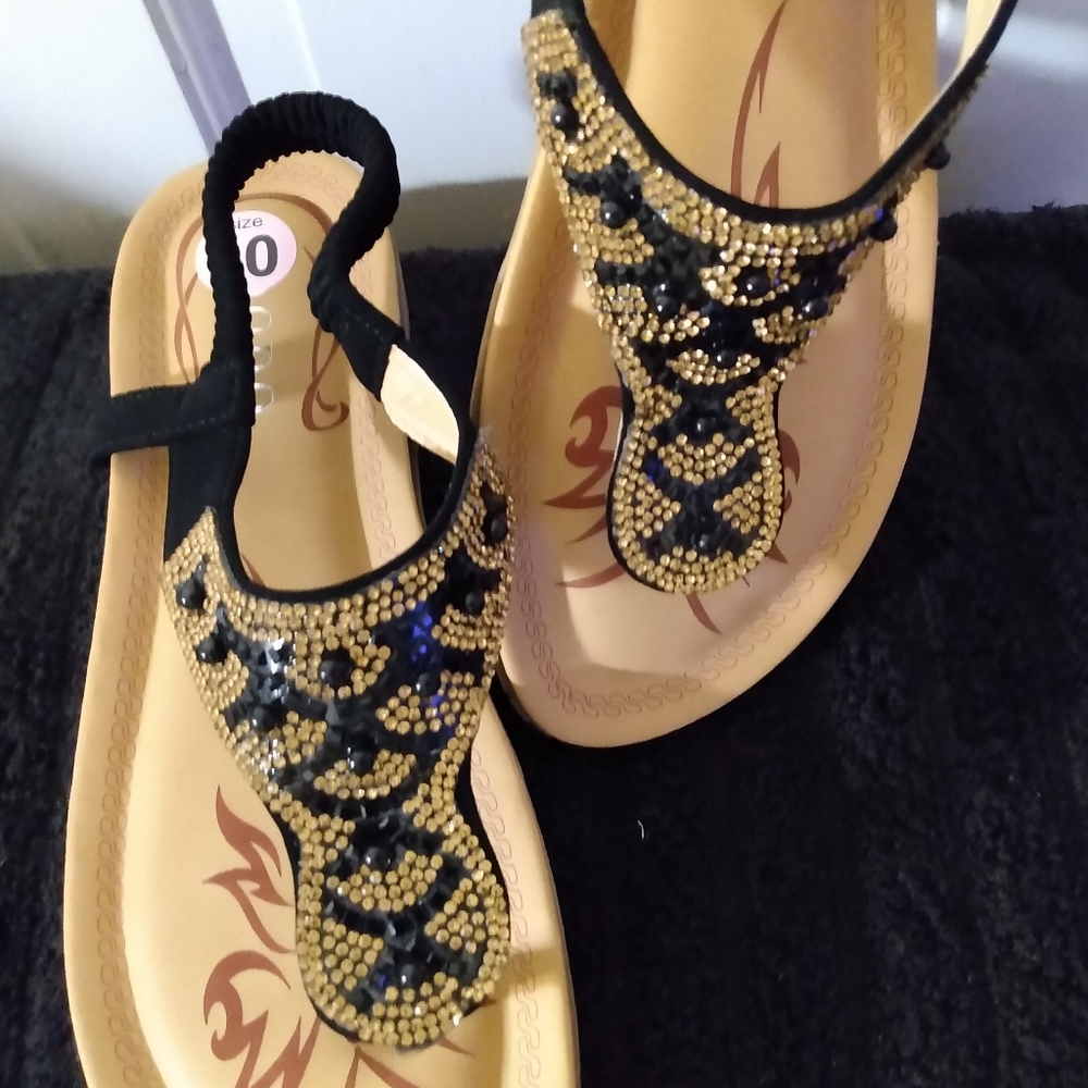 Sandals - Picture 6 of 9